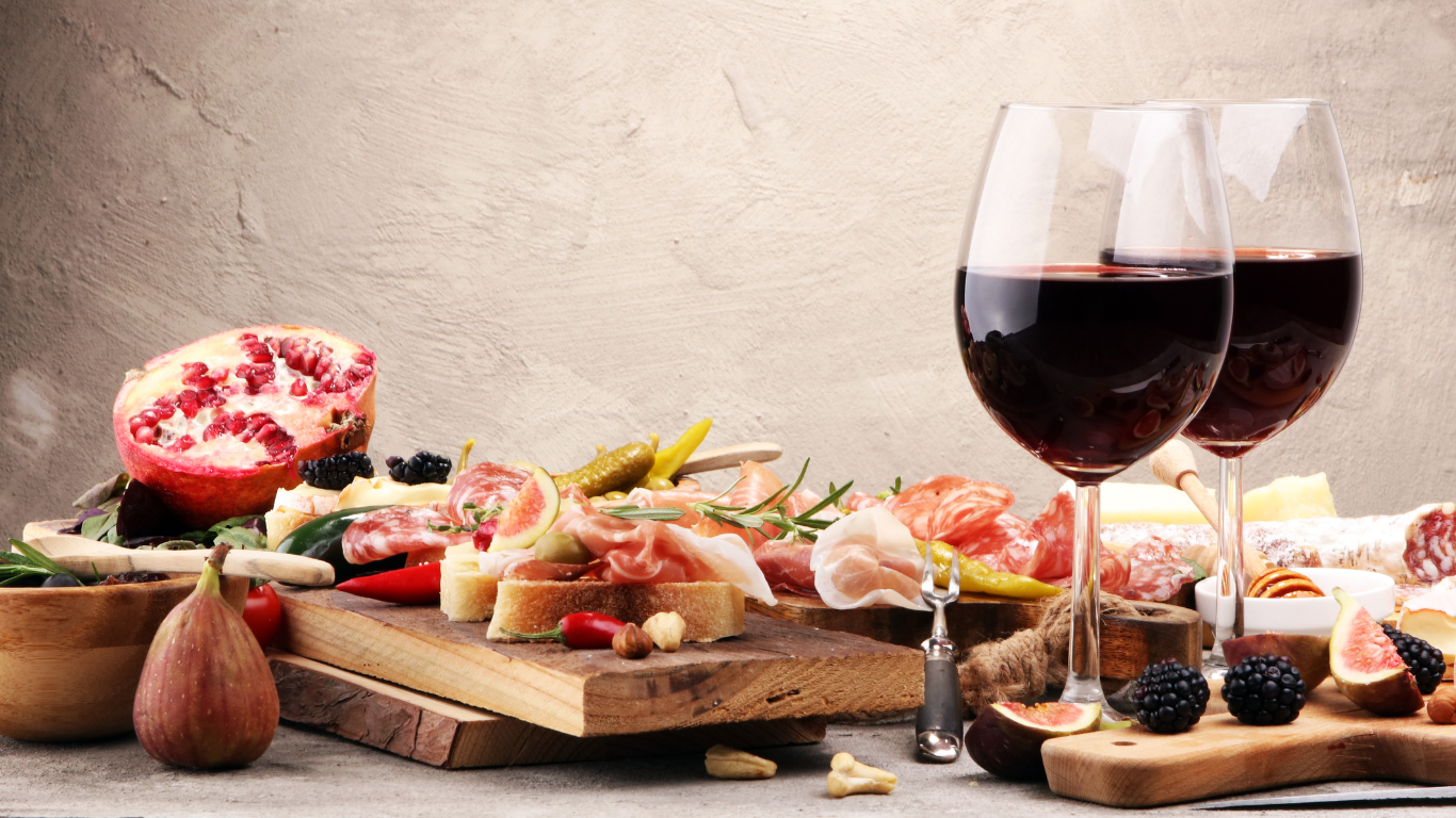 A Beginner Guide to Wine Pairing for Dinner Parties 3 Top 10 Wine and Food Pairings for the Perfect Dining Experience